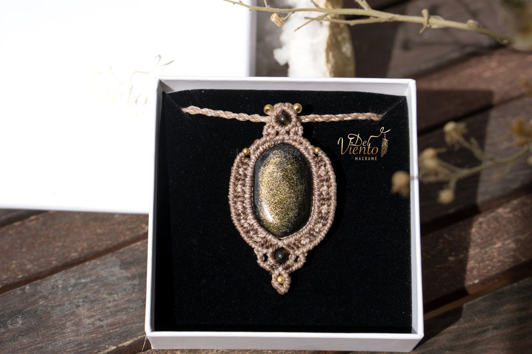 Colgante con Obsidiana Dorada