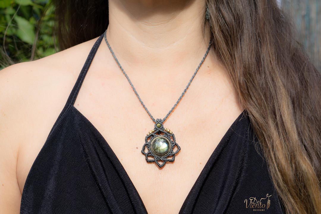 Mandala SUKHA "mediano" con Labradorita