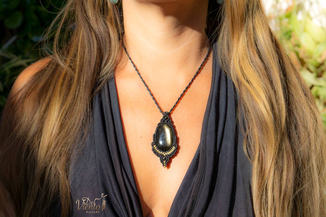 Colgante con Obsidiana Dorada