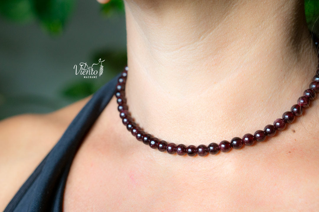 Collar de GRANATE Origen