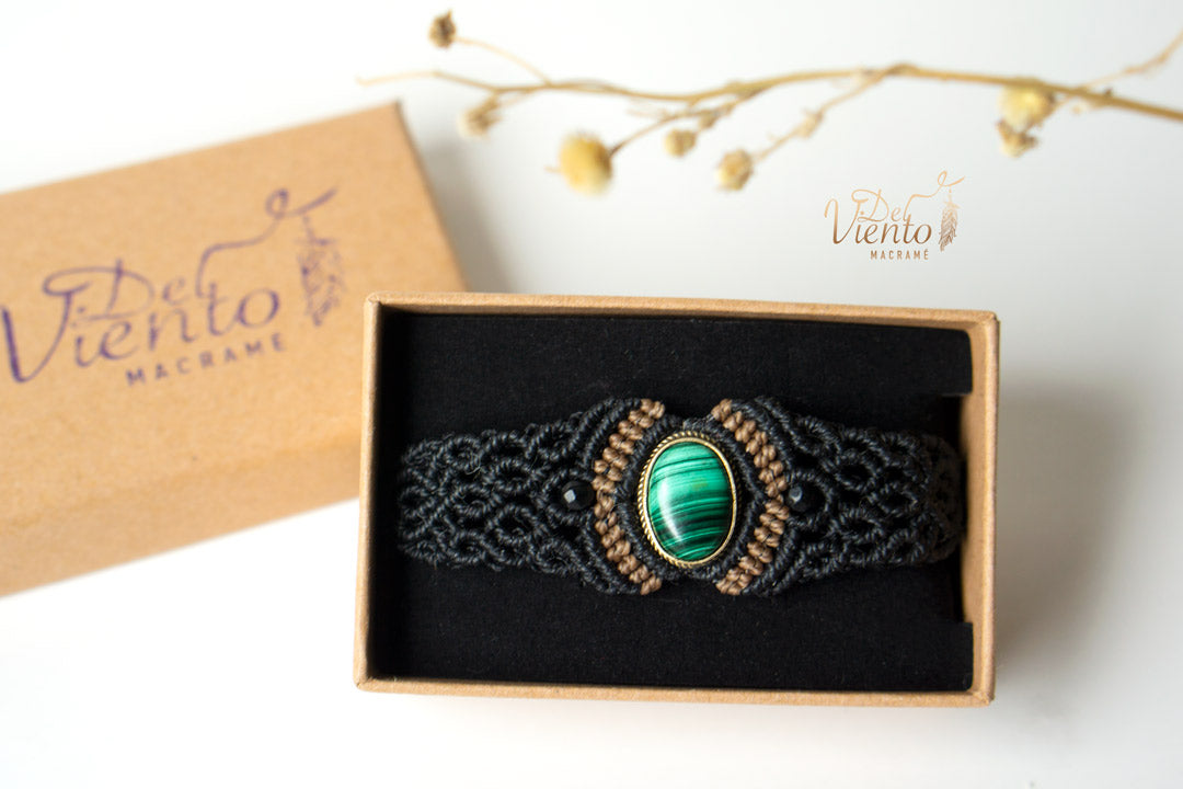Pulsera ABRIL con Malaquita