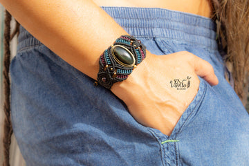 Pulsera de macramé con Obsidiana Arcoiris