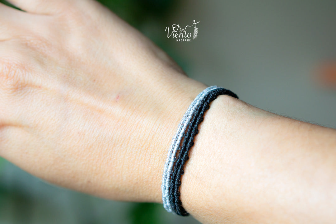 Pulseras de macrame elegante Negra y dorada o plateada