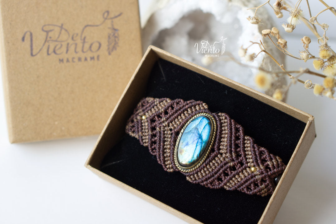 Pulsera de macramé con Labradorita