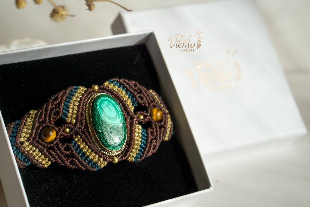 "Reservada para Montse" Pulsera con Malaquita