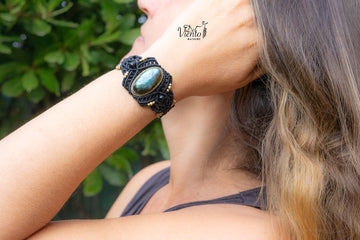 Pulsera de macramé con Labradorita