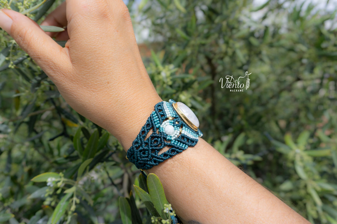 Pulsera con Piedra Luna