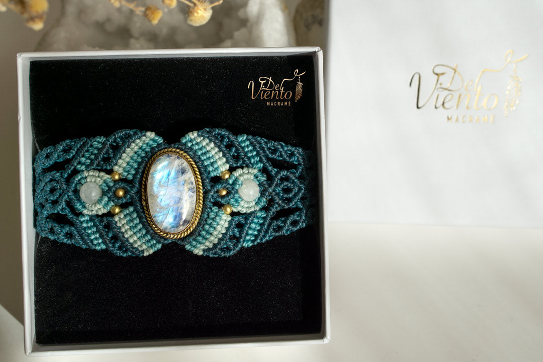 Pulsera con Piedra Luna