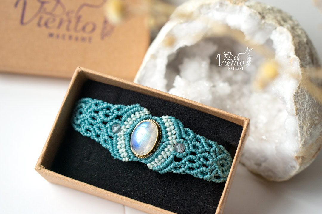 Pulsera ABRIL con Piedra Luna