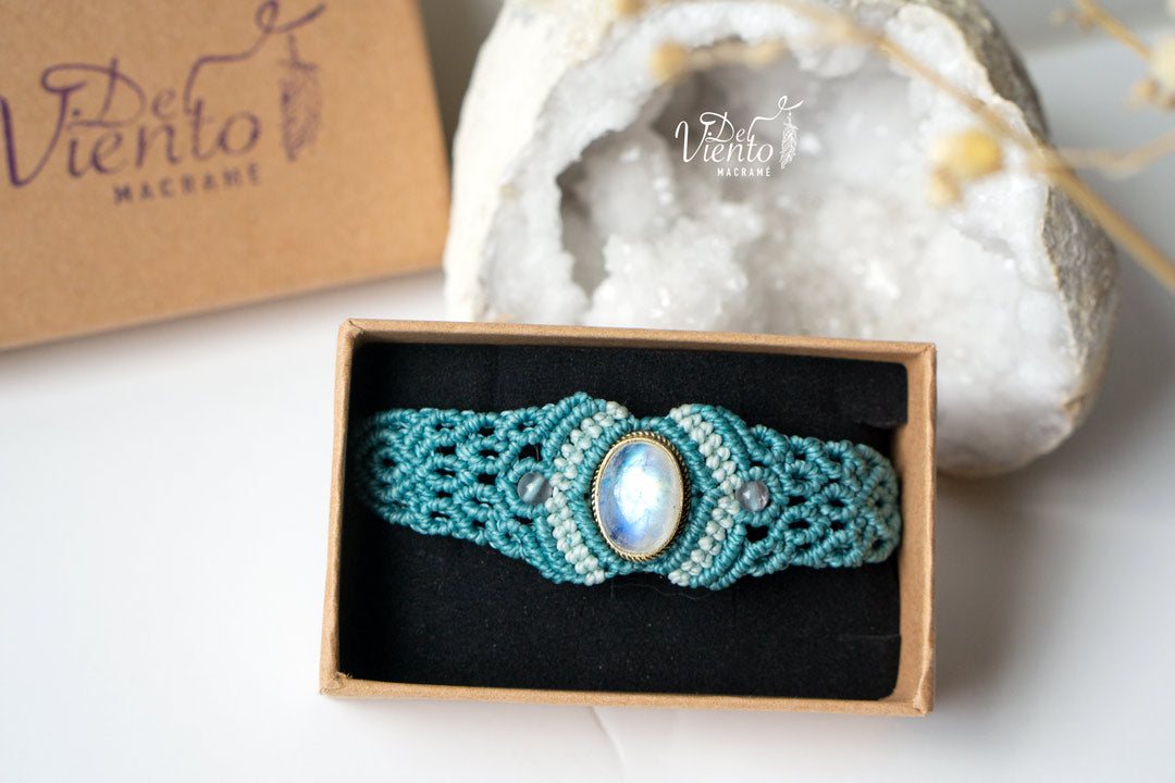 Pulsera ABRIL con Piedra Luna
