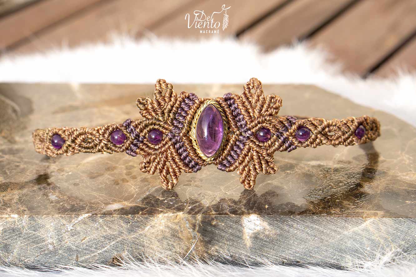Pulsera de macramé con Amatista