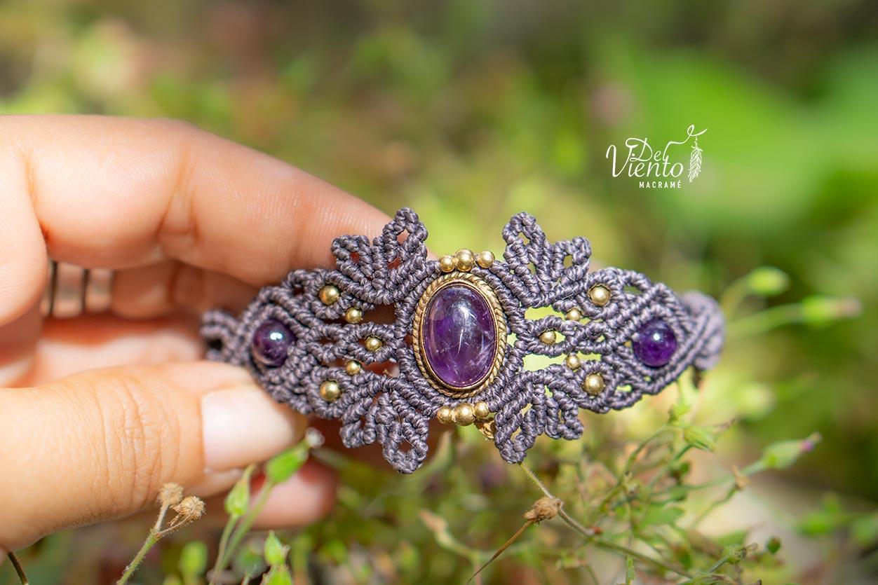 Pulsera de macramé con Amatista