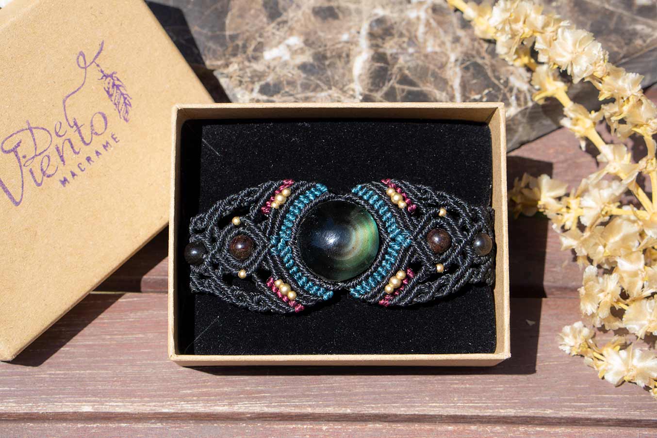 "Reservada para Adri" Pulsera de macramé con Obsidiana Arcoiris