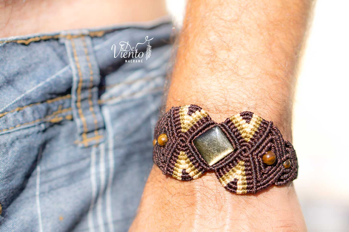 Pulsera de macramé marrón con Obsidiana dorada