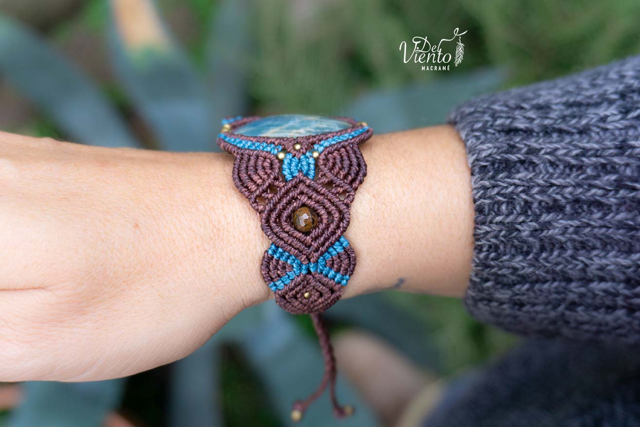 Reservada para Iris | Pulsera de macramé marrón con Onix Cielo