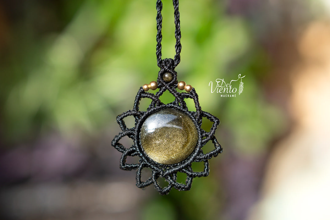 Mandala de macramé SUKHA con Obsidiana Dorada