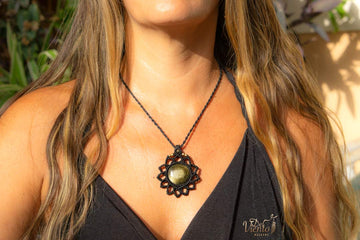 Mandala de macramé SUKHA con Obsidiana Dorada