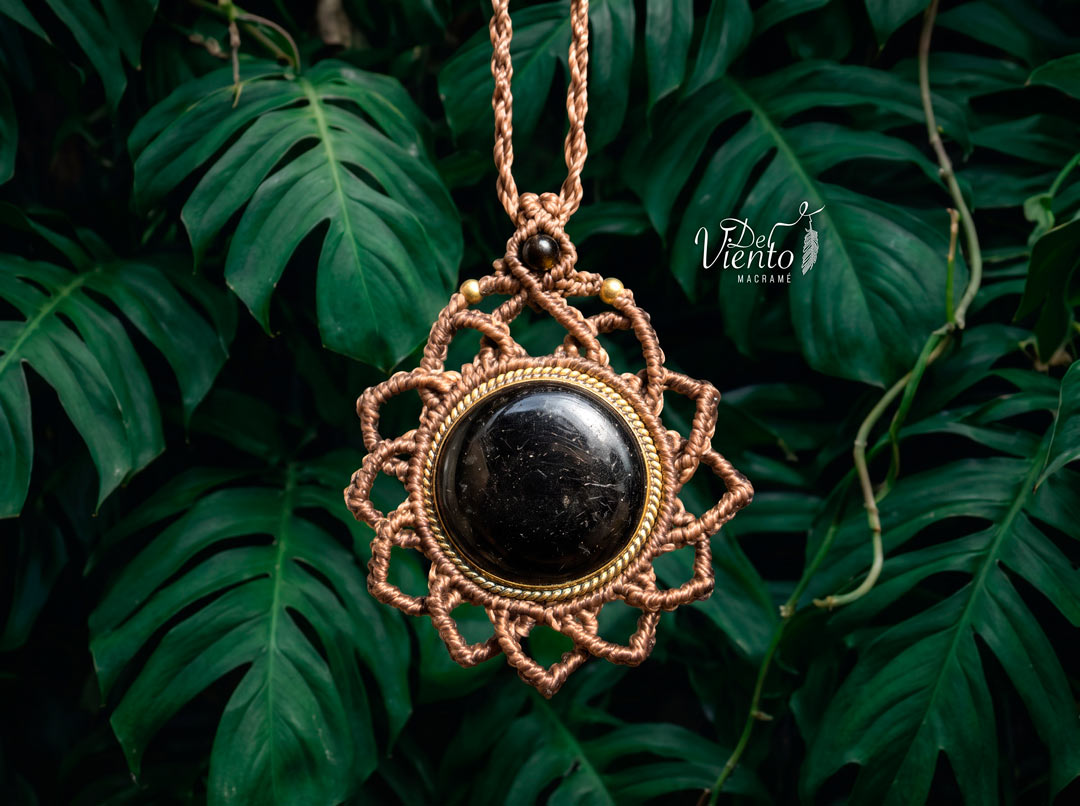 Mandala SUKHA con Turmalina