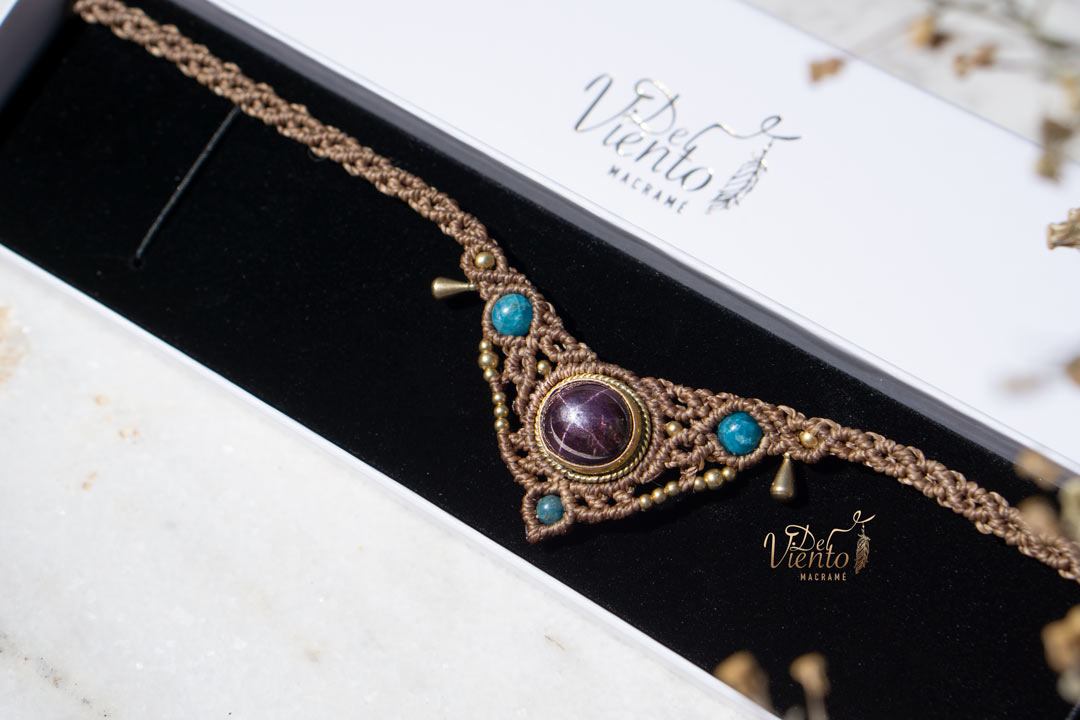 Collar Tiara con Granate Estrella
