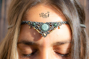 Collar Tiara de macramé con Jade Maya