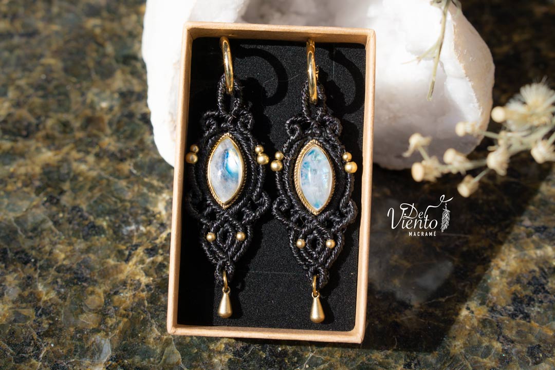 Pendientes Vesta con Piedra Luna