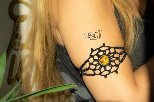 "RESERVADO para Laura" Brazalete con Ojo de tigre