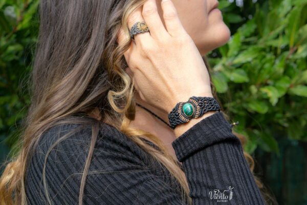 Pulsera ABRIL con Malaquita