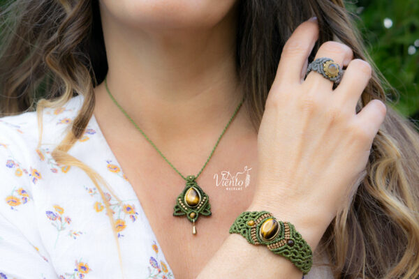 Pulsera ABRIL con Ojo de tigre - Imagen 4
