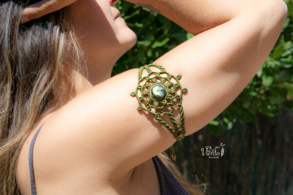 Brazalete con Labradorita