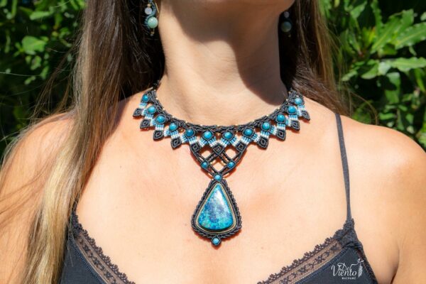 Collar Diosa con Azurita y Apatitas